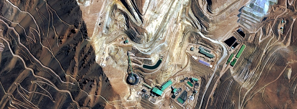 spot6-helados-chile - Copy ©Airbus DS 2016
Choose from a wide range of orthorectified satellite photo products. Images are GIS and CAD ready, and prints are also available